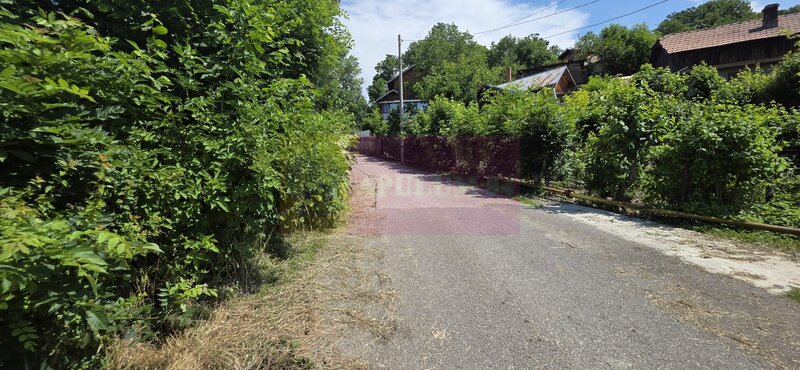 Teren intravilan 3159 mp de vanzare in Comarnic